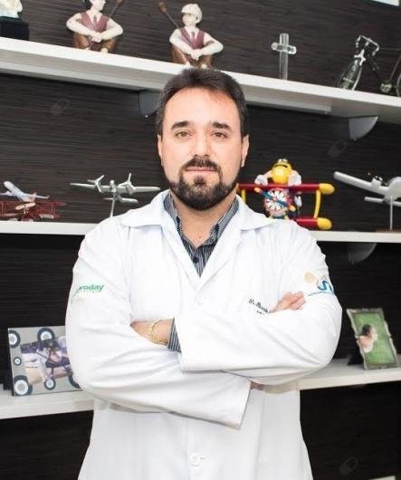Dr. Ricardo Luiz Laranjeira Ferraz