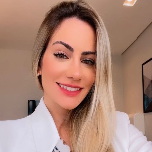 Dra. Fabiana Mattos