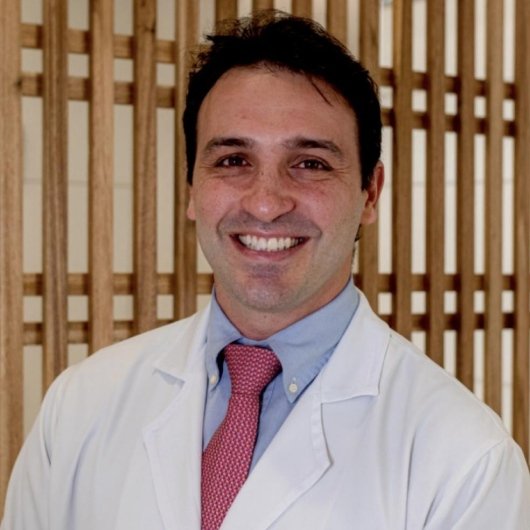 Dr. Bernardo Alvarez Rivello