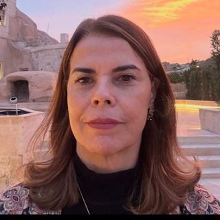 Dra. Mayze Machado
