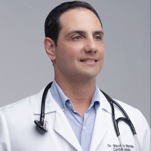 Dr. Mauricio Macias
