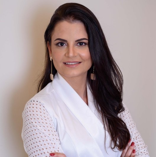 Dra. Danielle Brandão e Souza