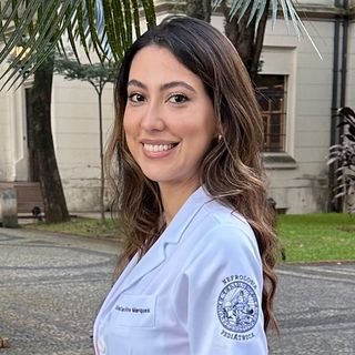 Dra. Ana Caroline Pinto Marques Cerqueira