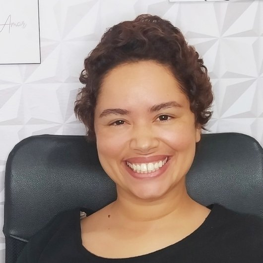 Dra. Paula Gomes Lima de Lacerda