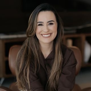 Dra. Larissa Ferreira Figueiredo Rios