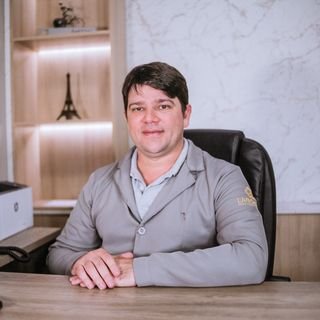 Dr. Guilherme Possimoser