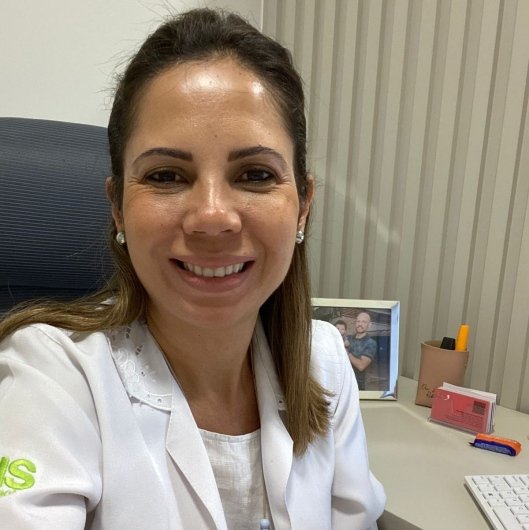 Dra. Letícia Ribeiro de Oliveira