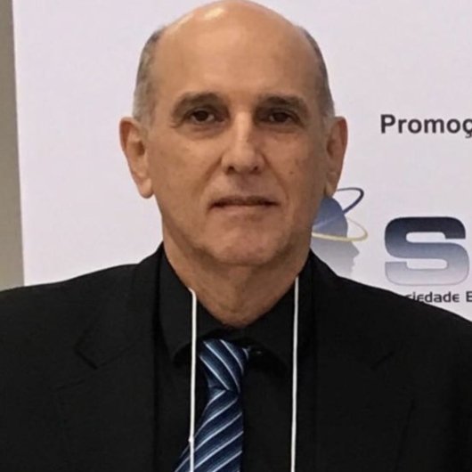 Dr. Marcelo Valença
