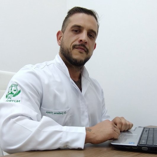 Dr. Guilherme França