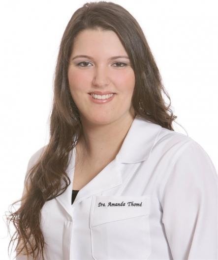 Dra. Amanda Thomé