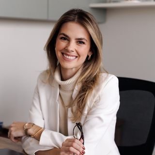Dra. Nicole Redeker