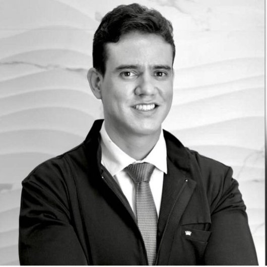 Dr. Anderson de Azevedo Damásio