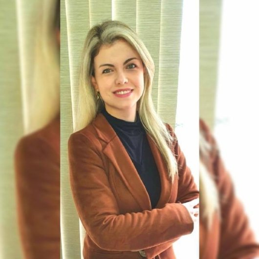 Prof. Adriana Cândido da Silva
