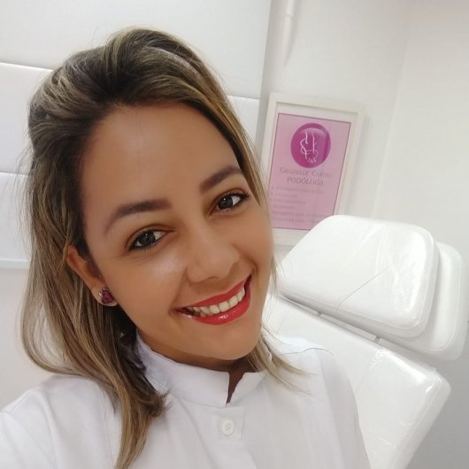 Dra. Grazielle Castro