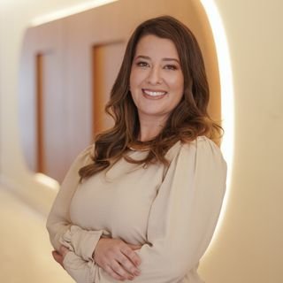 Dra. Thaiane Ferreira Soares