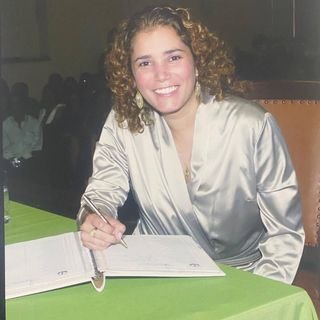 Dra. Elaine Cristina Dourado de Aquino Ferreira