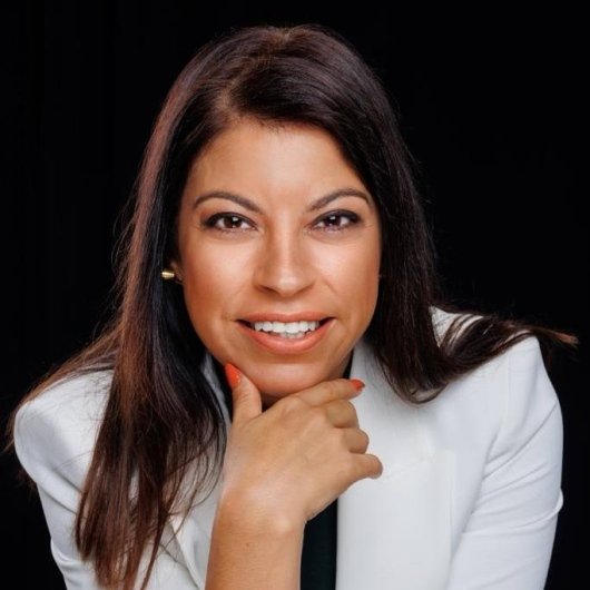 Dra. Aline De Lacerda Rodrigues