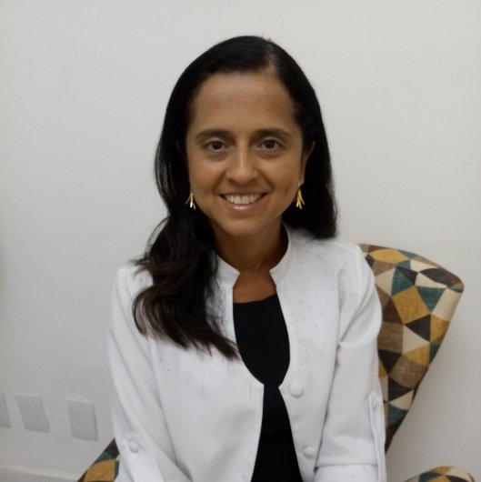 Priscila Barros