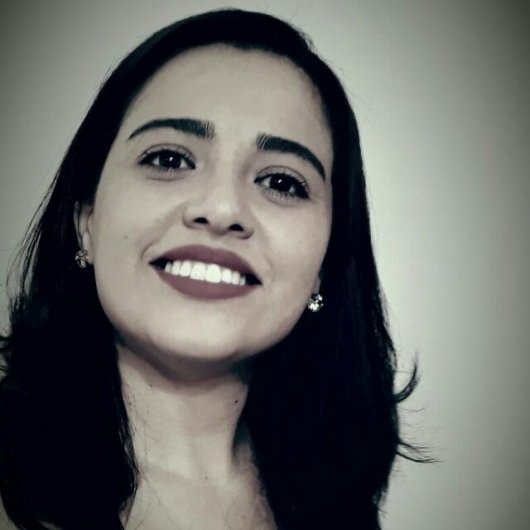 Dra. Camila Viana de Almeida Procópio