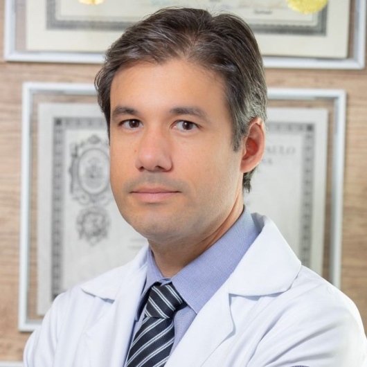 Dr. Rafael Apoloni