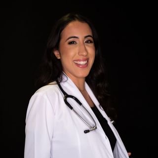 Dra. Marina Oliveira Soares