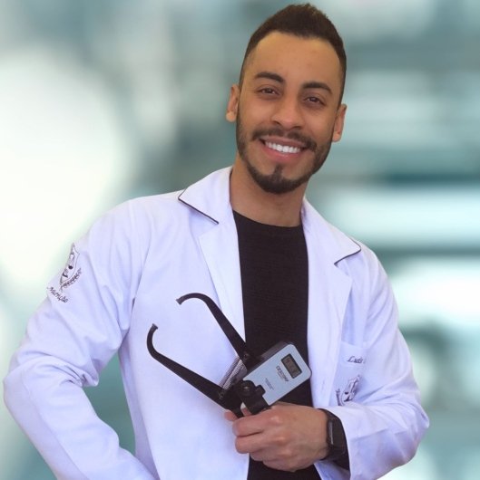 Dr. Luis Souza