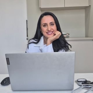 Dra. Letícia Mohallem