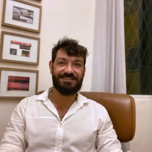 Ícaro Castro