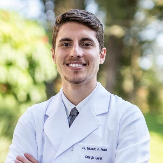 Dr. Eduardo Praun