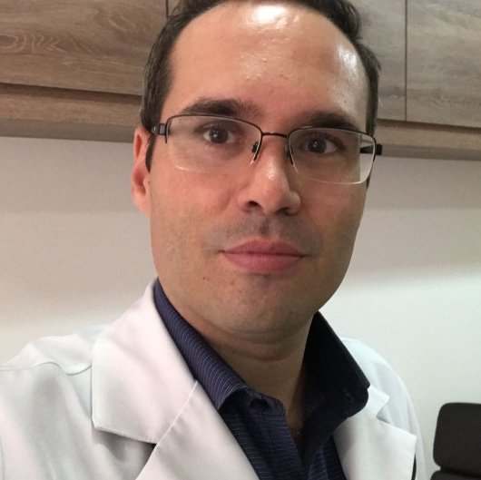 Dr. Leandro Viganó