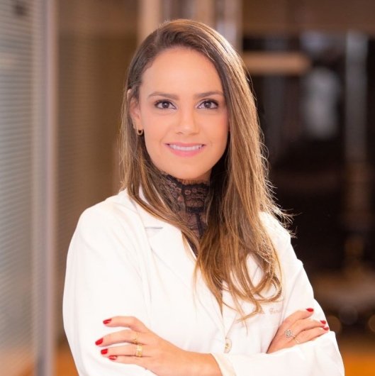 Dra. Camila Brandão Araújo