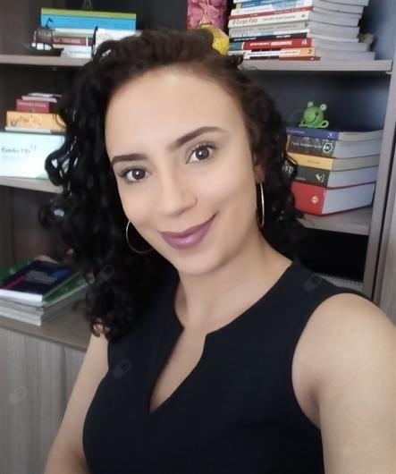 Ana Priscila Marreiro Cruz e Santos