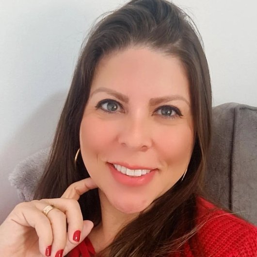 Dra. Débora Oliveira