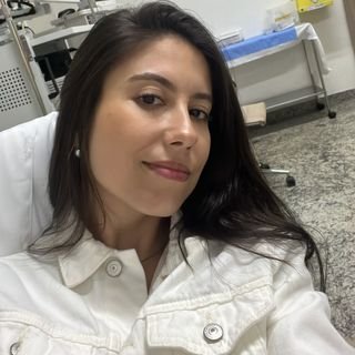 Dra. Larissa Gonçalves Alves Valle
