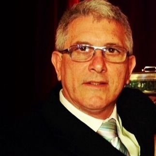 Dr. Rochester Oliveira Jezini