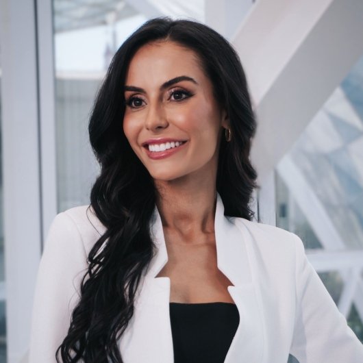Dra. Bruna Bonamigo Thomé