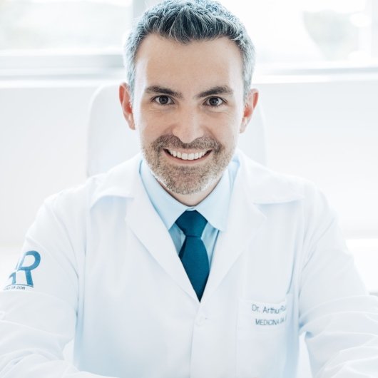 Dr. Arthur Ruzzon