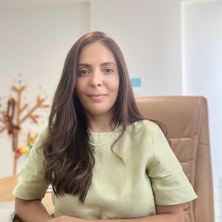 Dra. Aline Campos Reis
