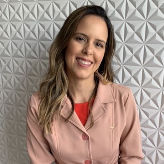 Dra. Isabel Medeiros