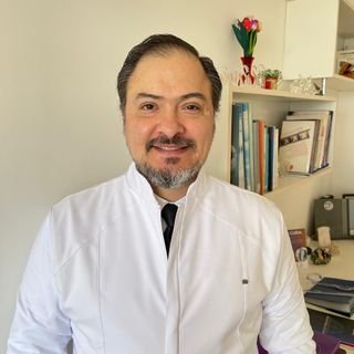 Dr. Miguel A. V. Franco