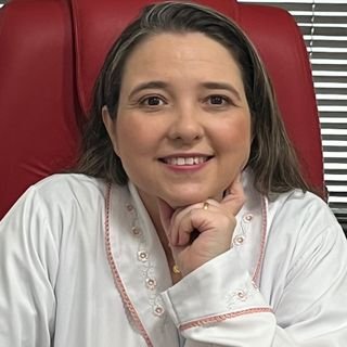 Dra. Fabiana Cândida de Queiroz Santos Anjos