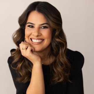 Dra. Izabela Rodrigues Villela