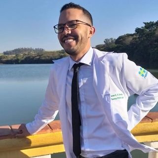 Dr. Lucas H R Almeida