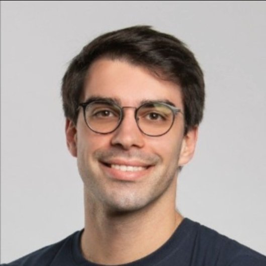 Dr. Marcos Almeida Meniconi