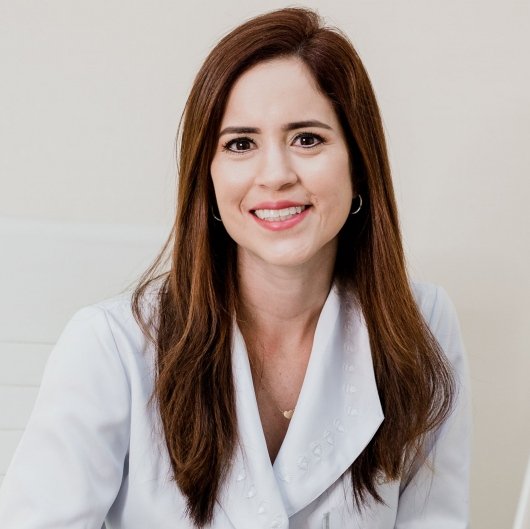 Dra. Carla Urias