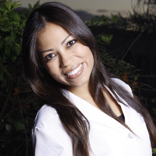 Dra. Livia Caroline Costa Freitas
