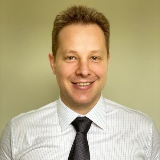 Dr. Daniel Petlik