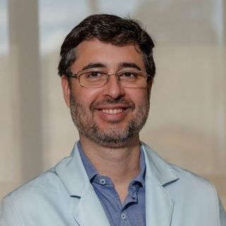 Dr. Claudio Sousa Castro