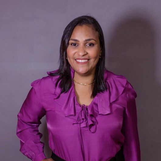 Dra. Sinara Melo