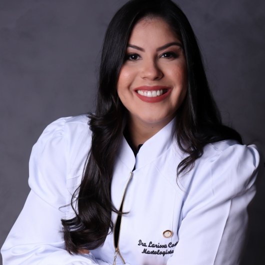 Dra. Larissa Costa